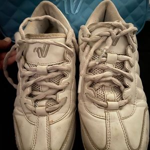 Varsity cheer shoes worn 5 times youth cheer